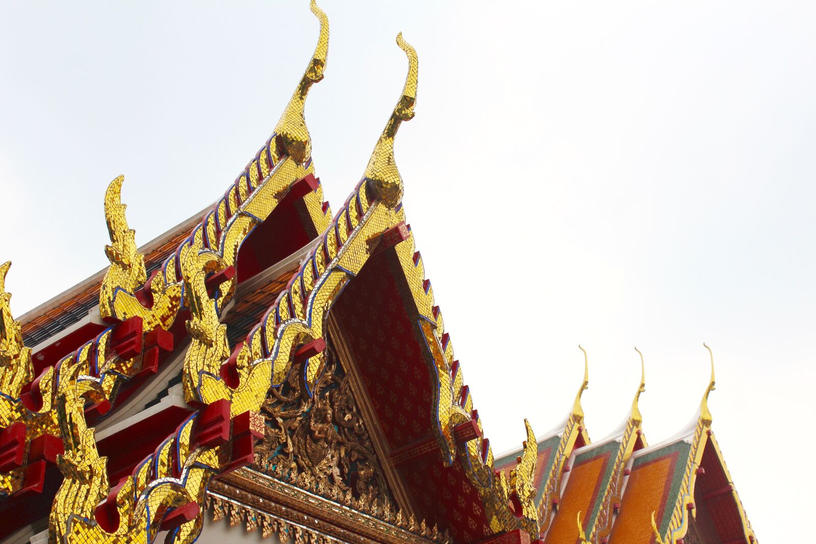 Canon EOS 600D (Rebel EOS T3i / EOS Kiss X5) sample photo. Temple, roof, pagoda photography