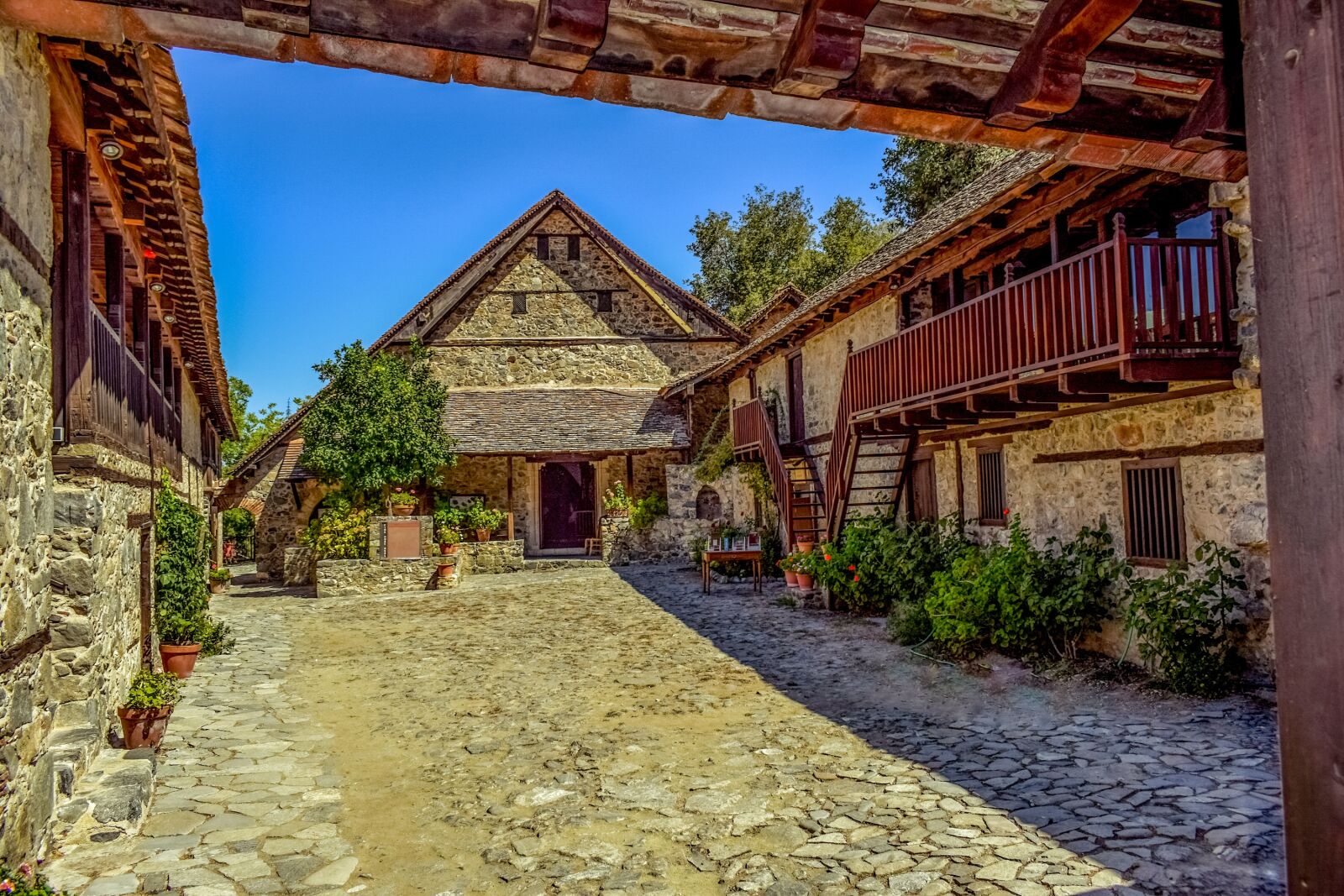 Nikon D3300 sample photo. Cyprus, kalopanayiotis, monastery photography
