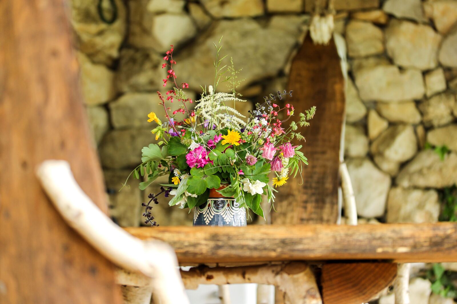 Canon EF-S 60mm F2.8 Macro USM sample photo. Bunch of flowers, wild photography