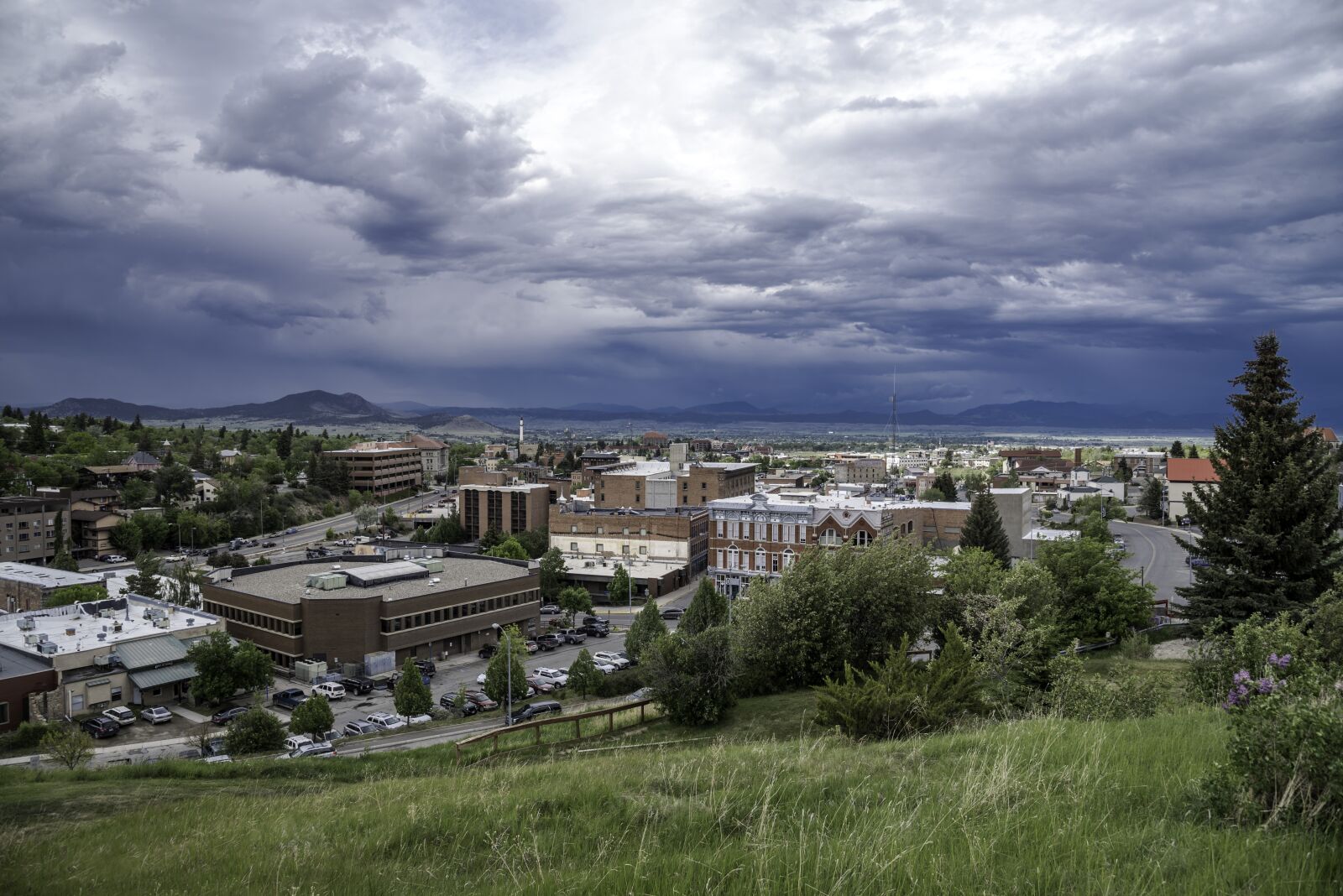 Nikon D750 sample photo. Clouds, sky, town photography