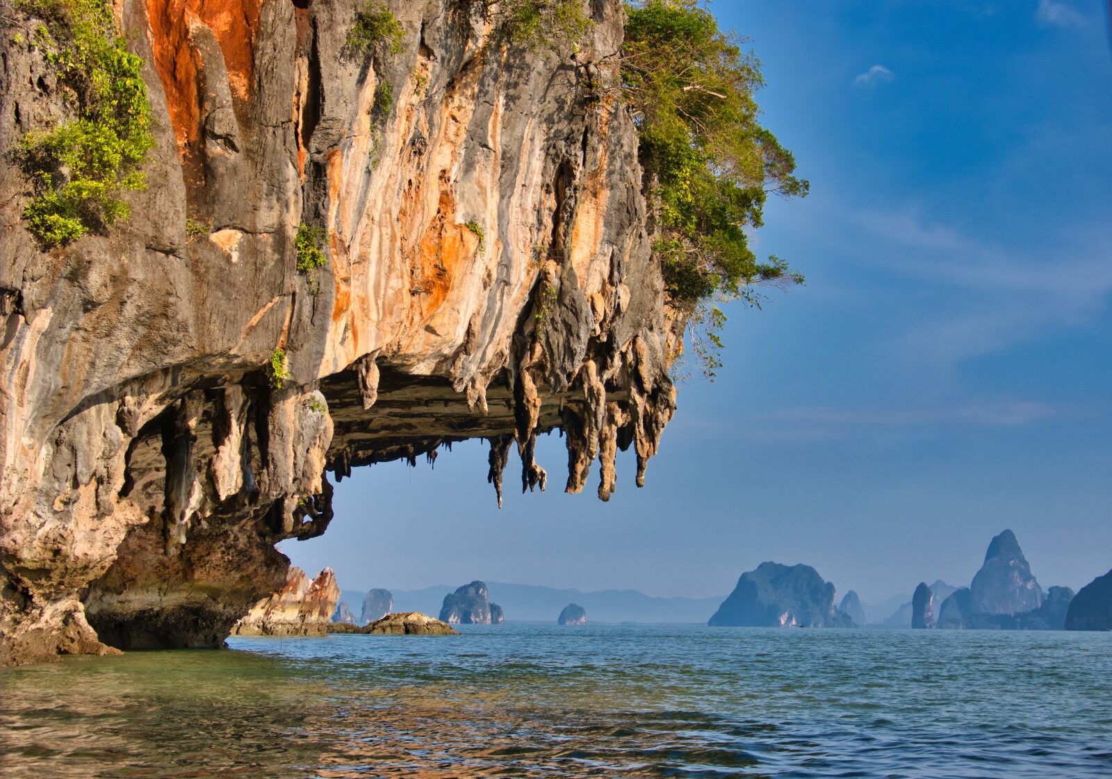 Canon PowerShot G3 X sample photo. Rock, thailand, stalactite photography