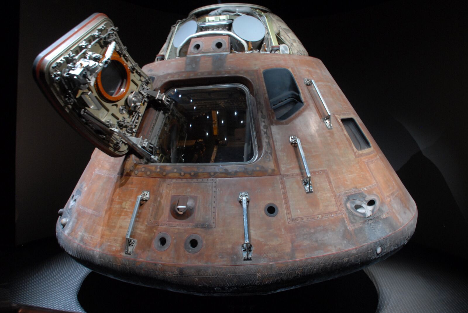 Nikon D200 sample photo. Museo, nasa, astronauta photography