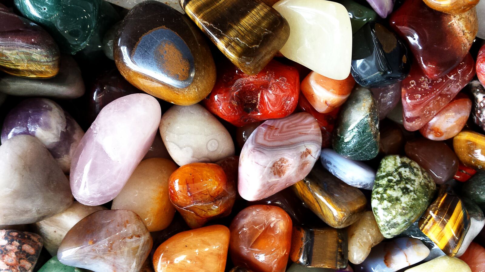 Samsung Galaxy S4 sample photo. Stones, colorful, deco photography