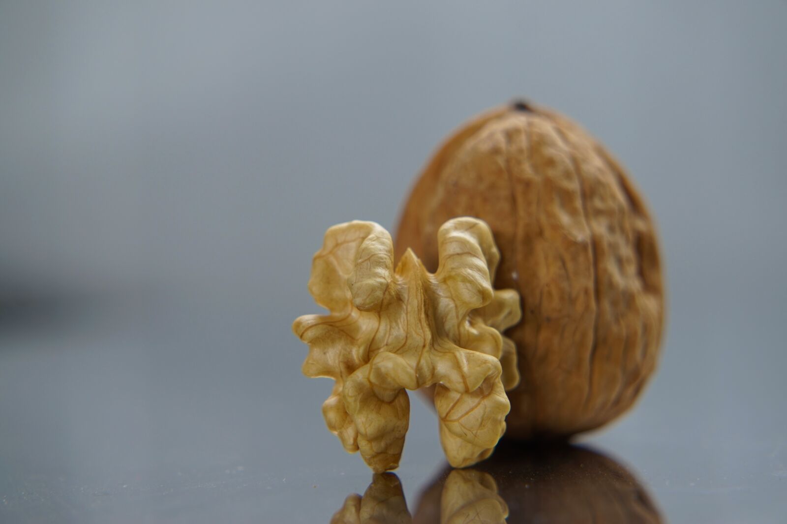 Sony Alpha a5000 (ILCE 5000) + Sony E 55-210mm F4.5-6.3 OSS sample photo. Nut, nuts, dry fruit photography