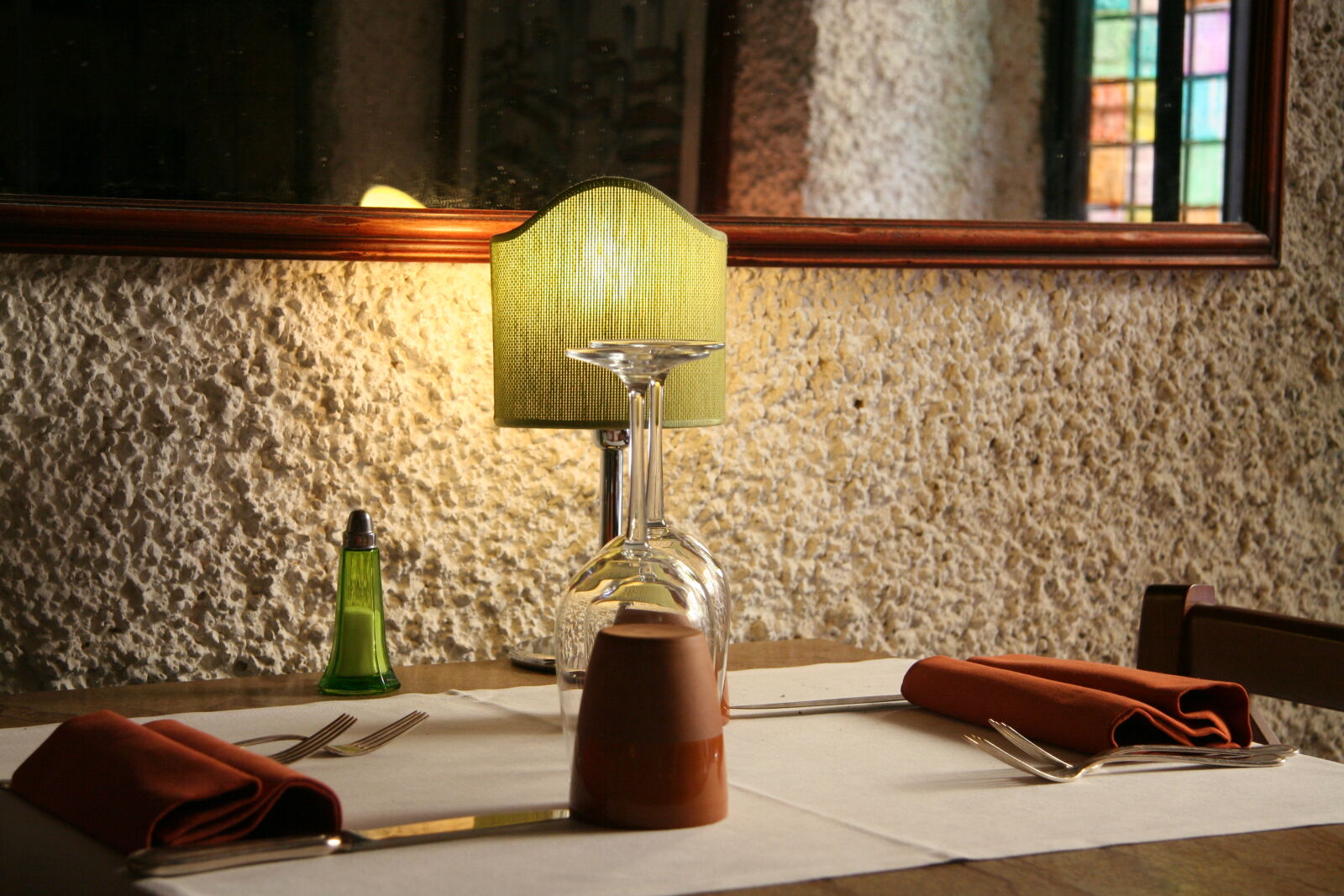 Canon EOS 350D (EOS Digital Rebel XT / EOS Kiss Digital N) sample photo. Dinner, dinner, table, glass photography