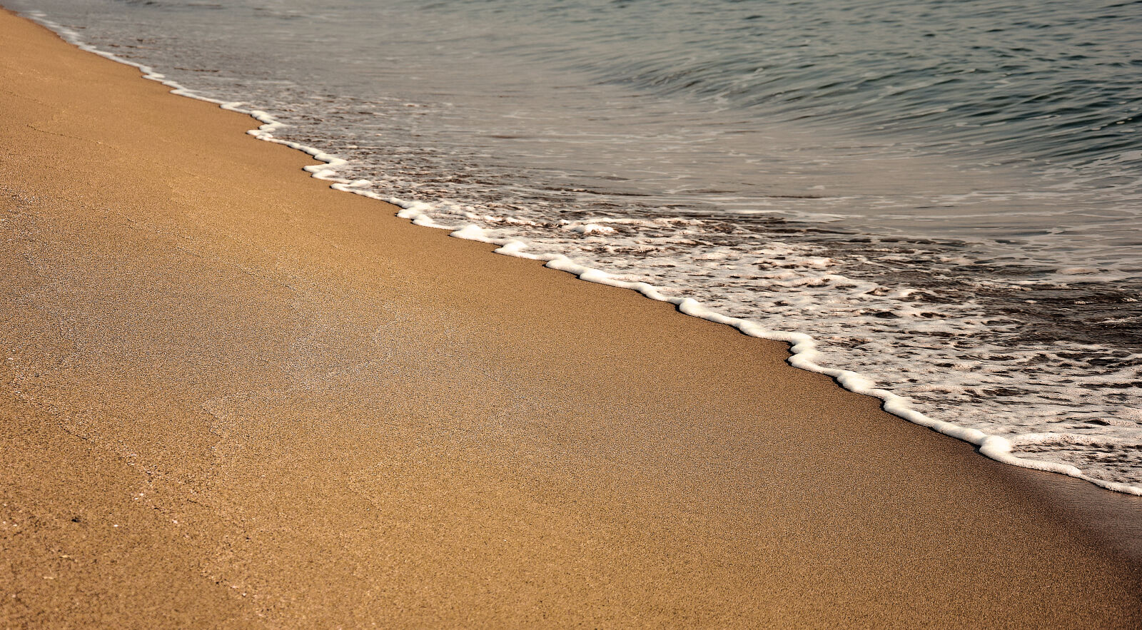 Nikon D3300 sample photo. Beach, foam, sardinia, sardinia photography