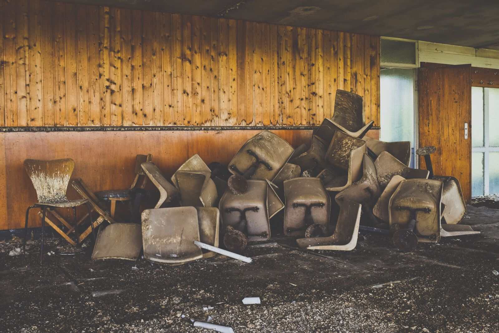 Nikon D3300 sample photo. Lost places, building, chairs photography