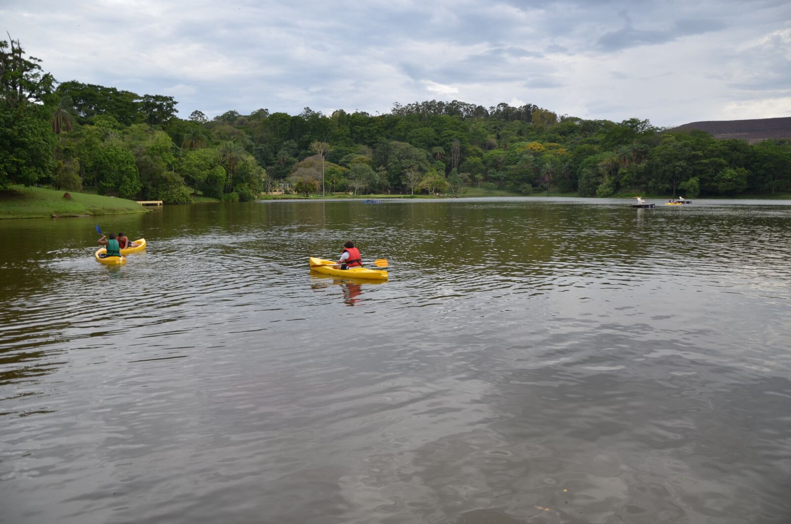 Nikon D7000 sample photo. Lake, paddle boat, kayak photography