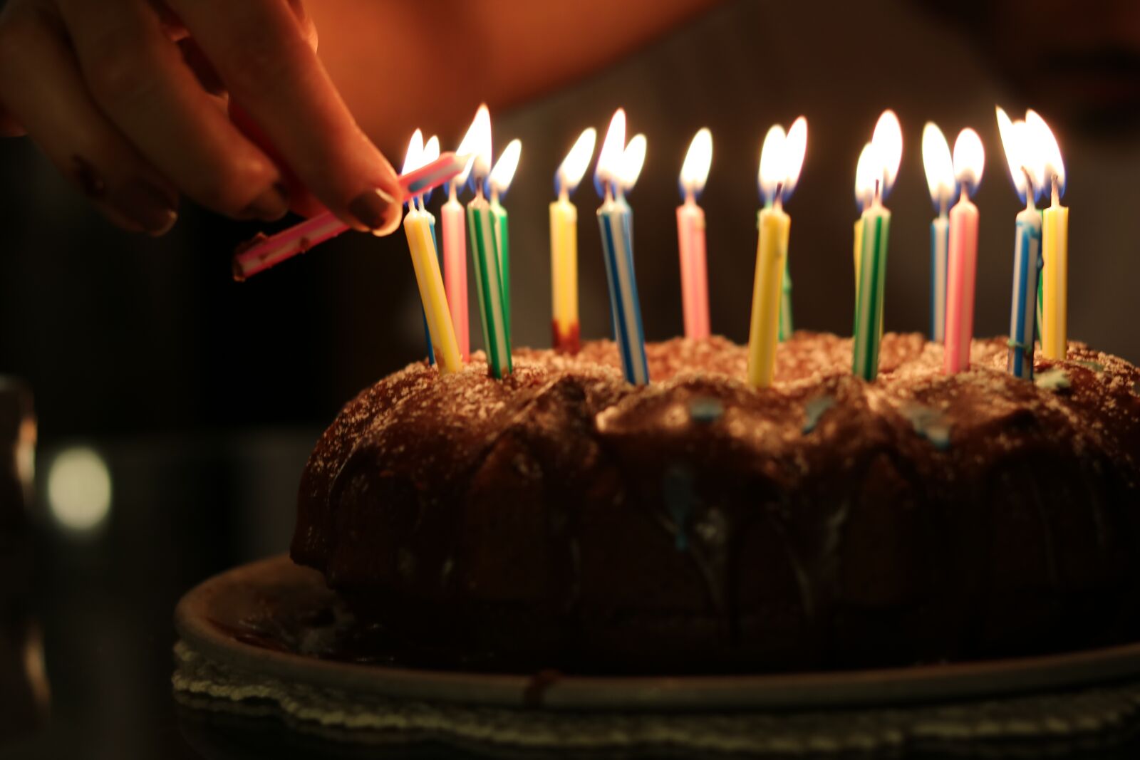 Canon EOS 750D (EOS Rebel T6i / EOS Kiss X8i) sample photo. Cake, candles, birthday cake photography