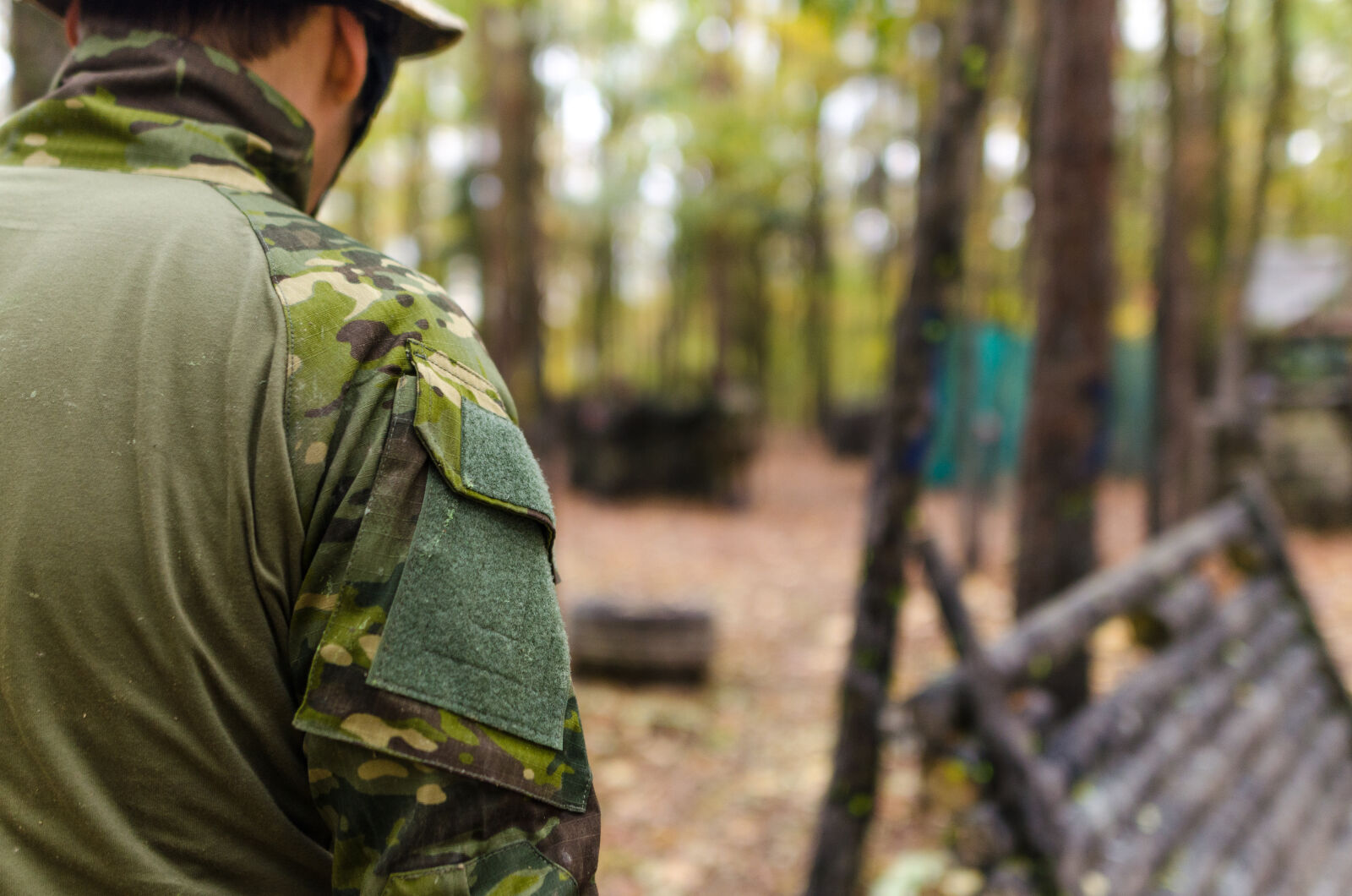 Nikon D5100 sample photo. Green, and, brown, camo photography