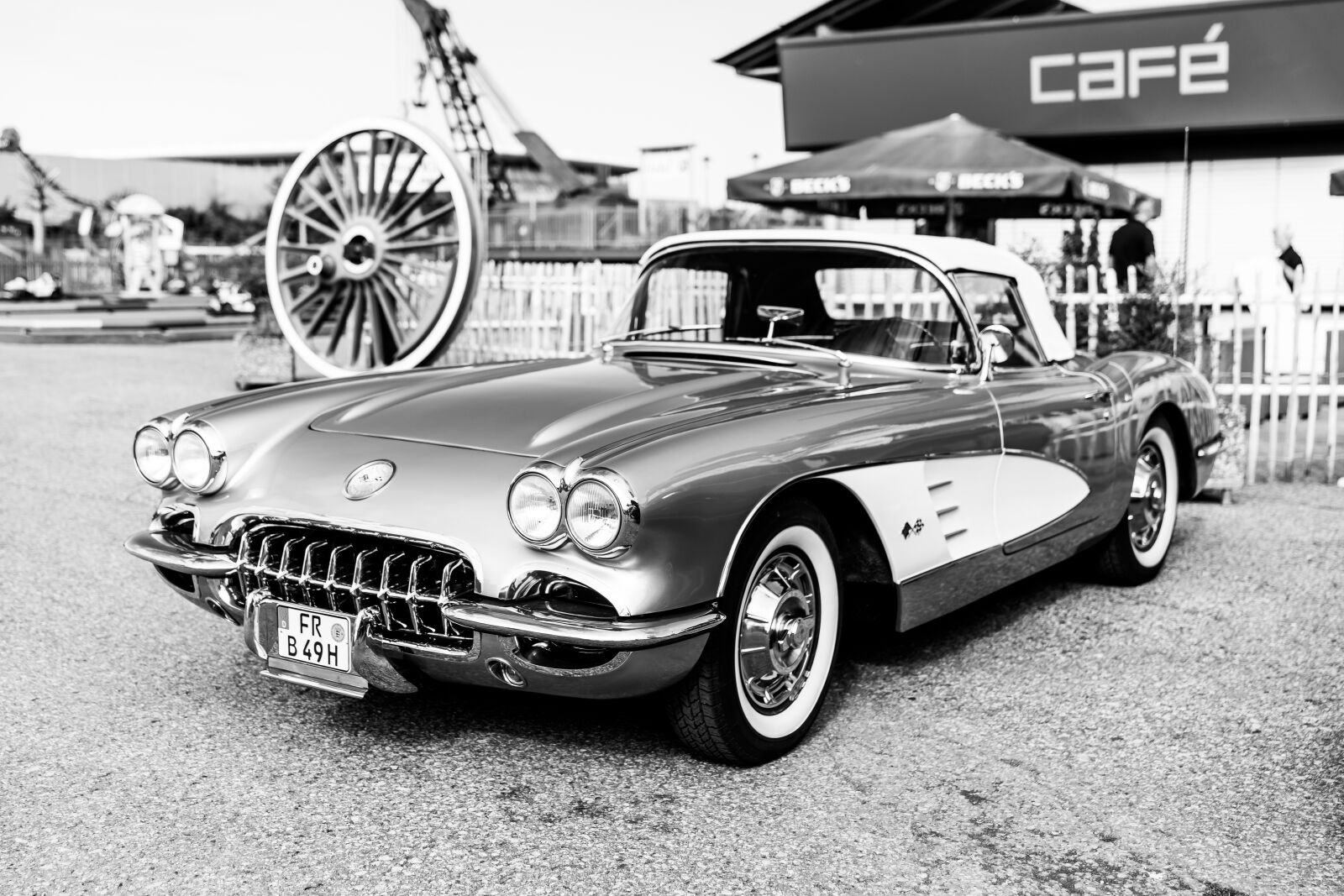 Sony a7R II + Sony FE 24-70mm F2.8 GM sample photo. Auto, vehicle, corvette photography