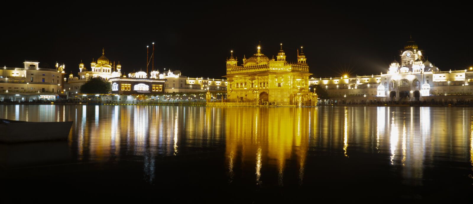 Sony a7 III + Tamron 28-75mm F2.8 Di III RXD sample photo. Golden temple amritsar, golden photography