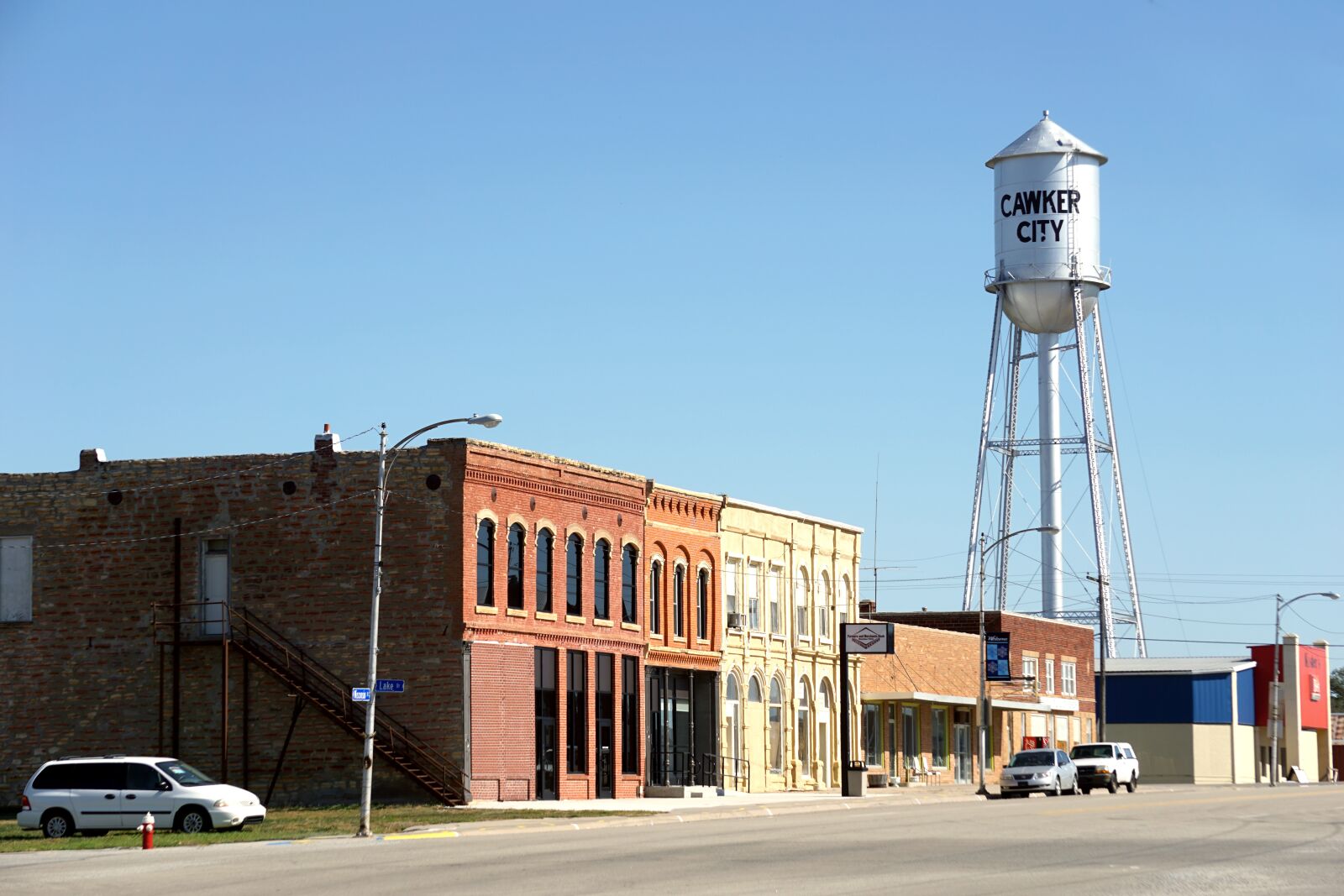 Sony E 55-210mm F4.5-6.3 OSS sample photo. Kansas, town, cawker city photography