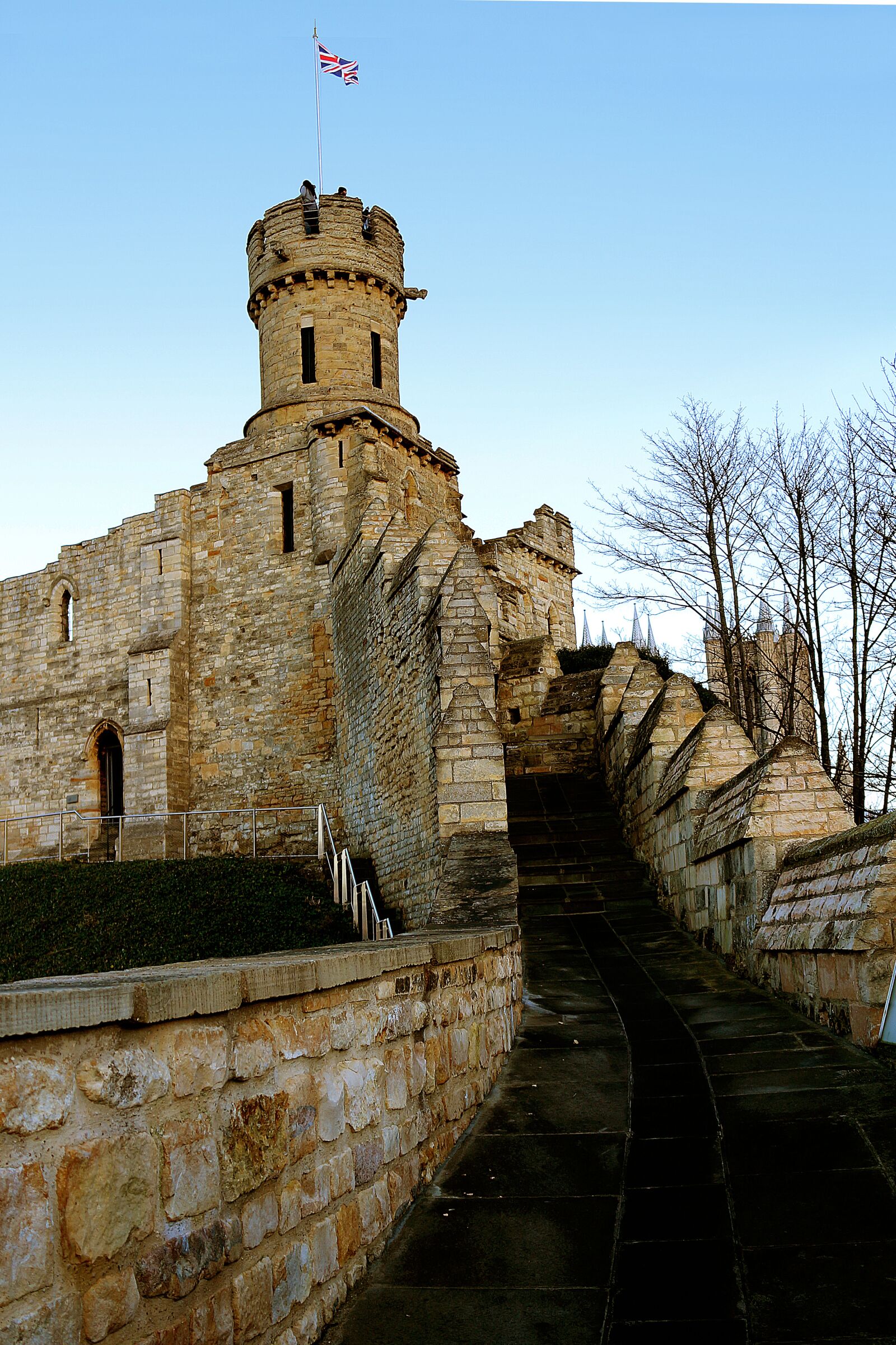 Canon EOS 100D (EOS Rebel SL1 / EOS Kiss X7) sample photo. Lincoln castle, castle, stone photography