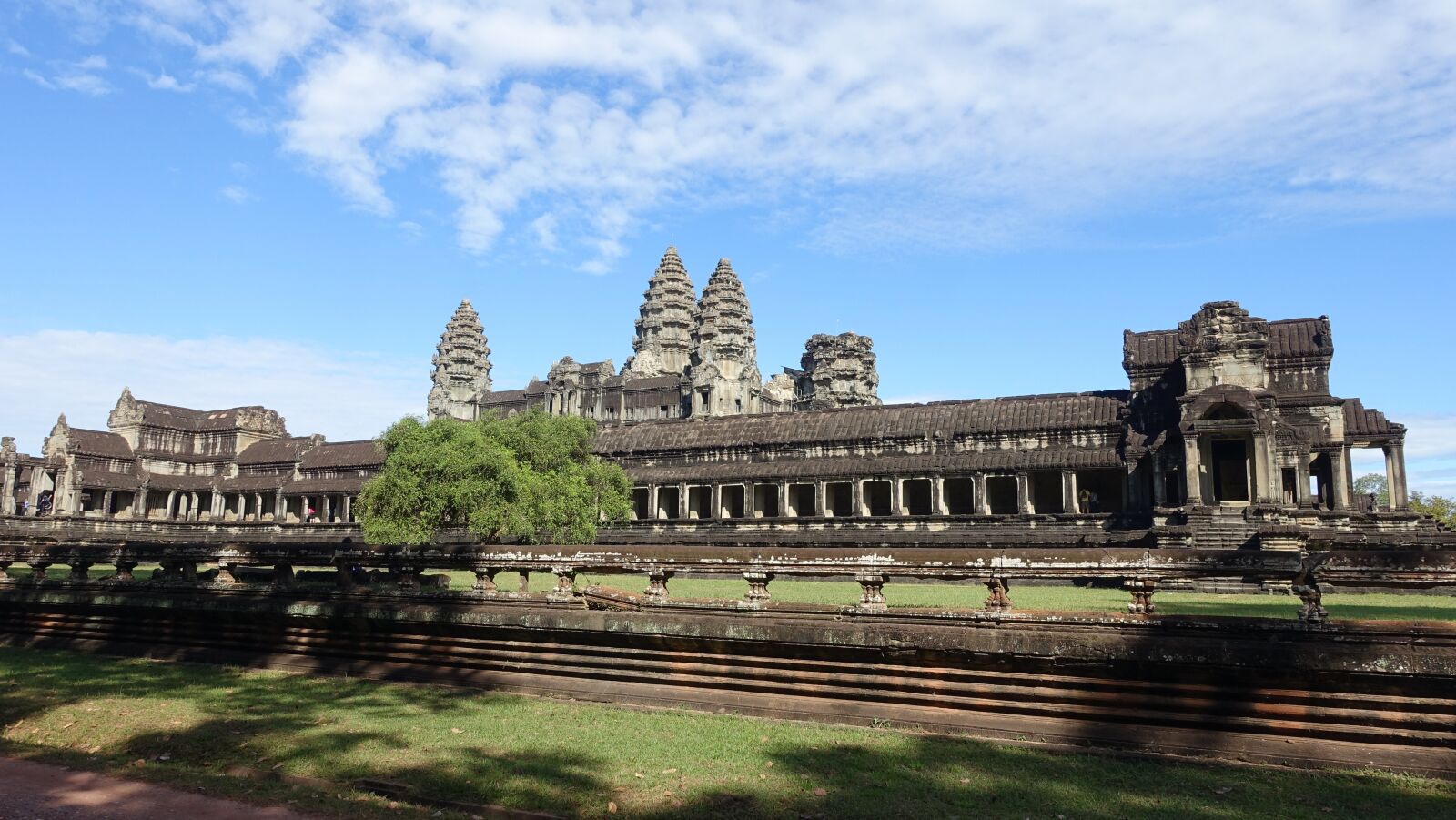 Sony Cyber-shot DSC-RX100 III sample photo. Architecture, travel, antiquity photography
