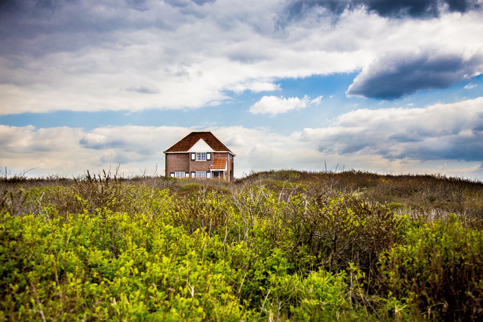 Canon EOS 6D + Canon EF 24-105mm F4L IS USM sample photo. House, lonely, building photography