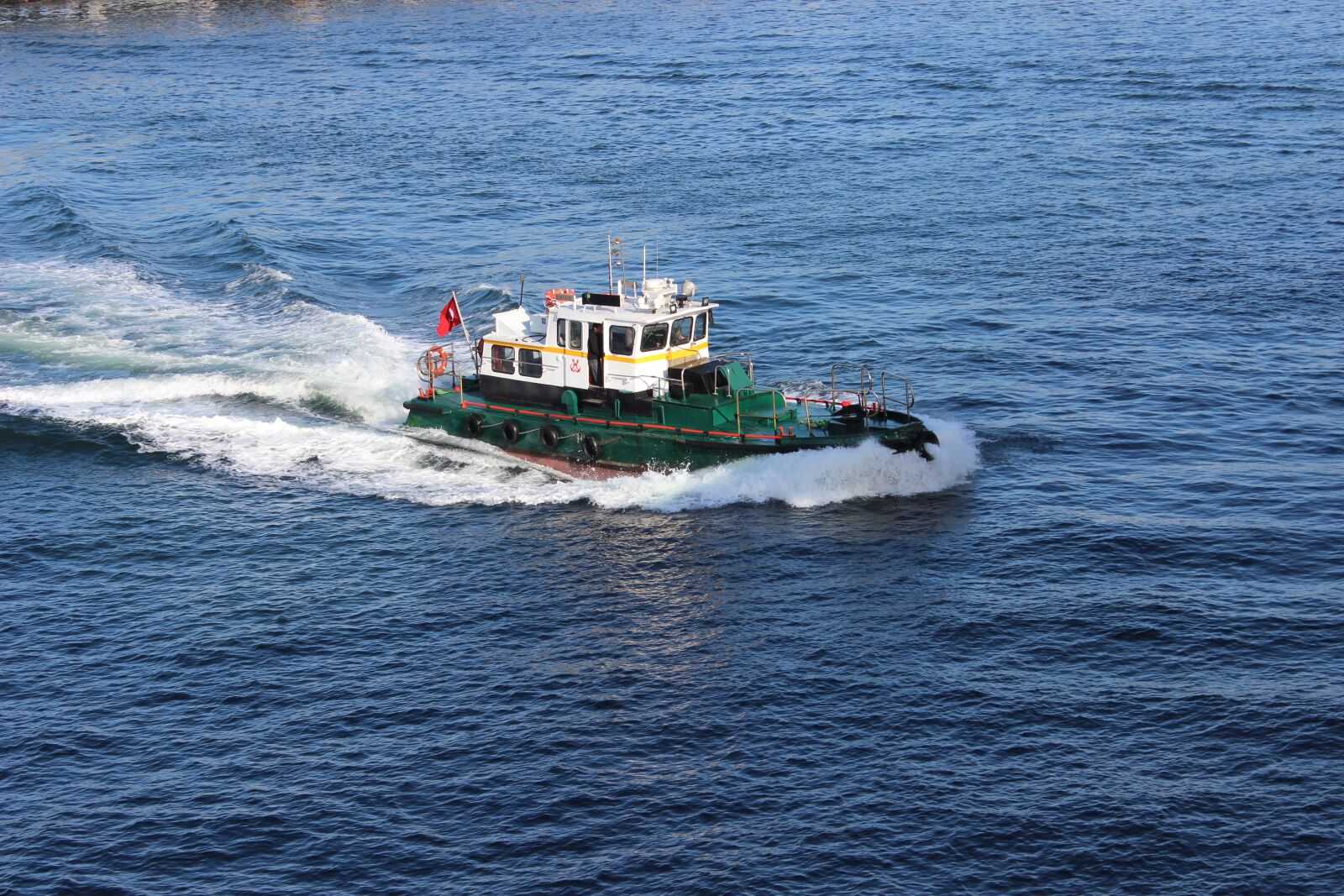 Canon EOS 600D (Rebel EOS T3i / EOS Kiss X5) sample photo. Marine, blue, fatih photography