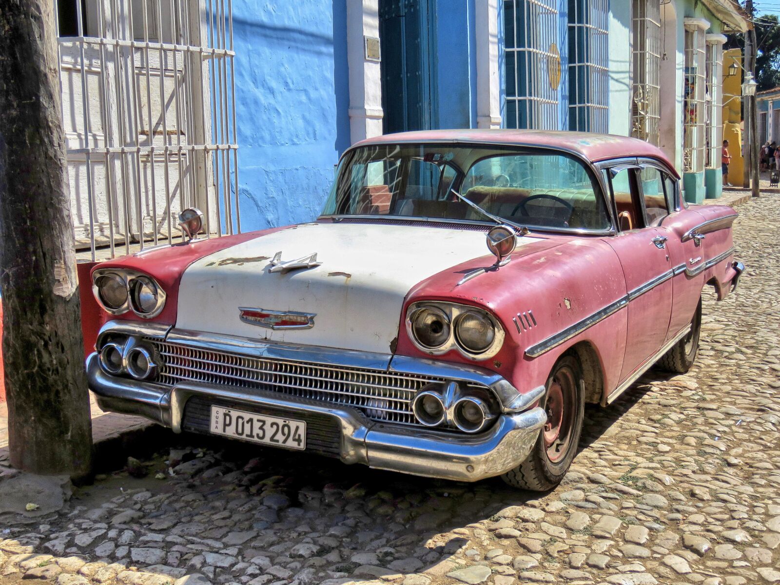 Canon PowerShot SX60 HS sample photo. Car, old cars, chevrolet photography