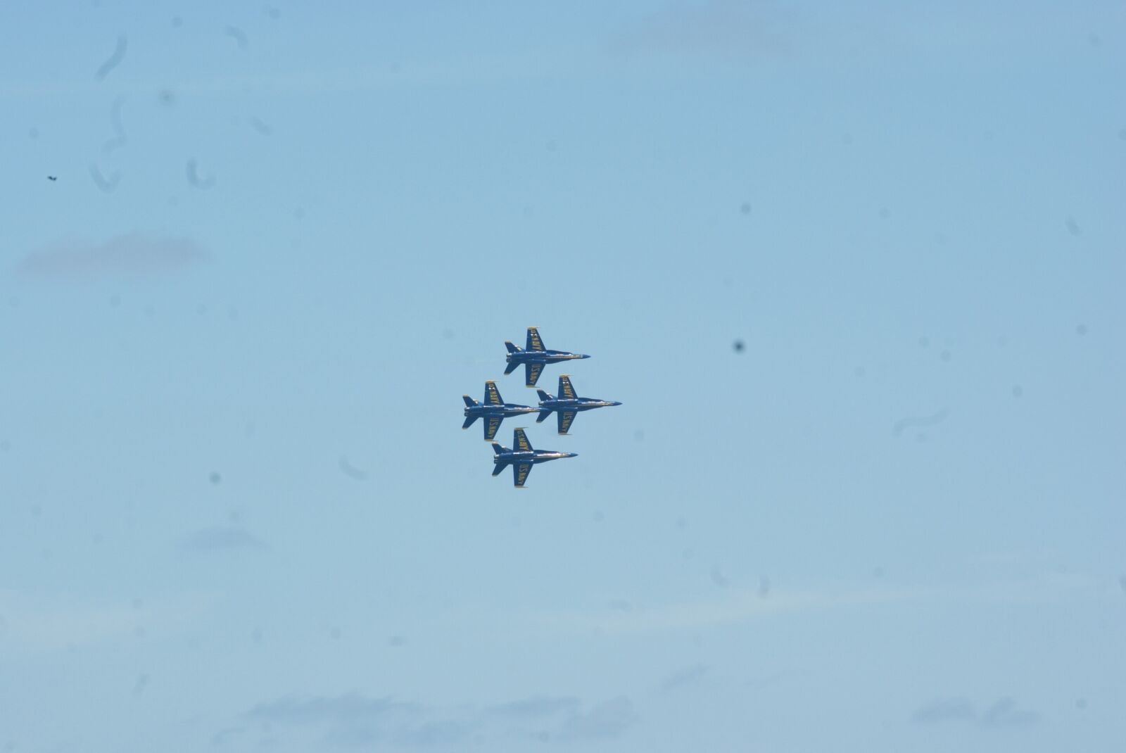 Sony Alpha DSLR-A230 sample photo. Blue angels, jets, team photography