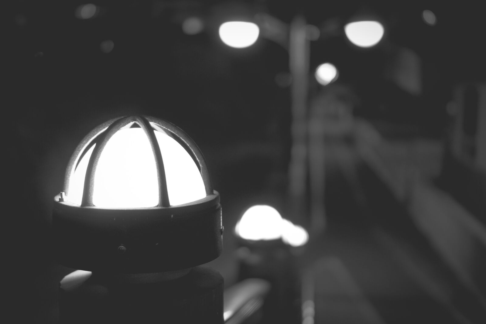 Sony E 35mm F1.8 OSS sample photo. Night photography