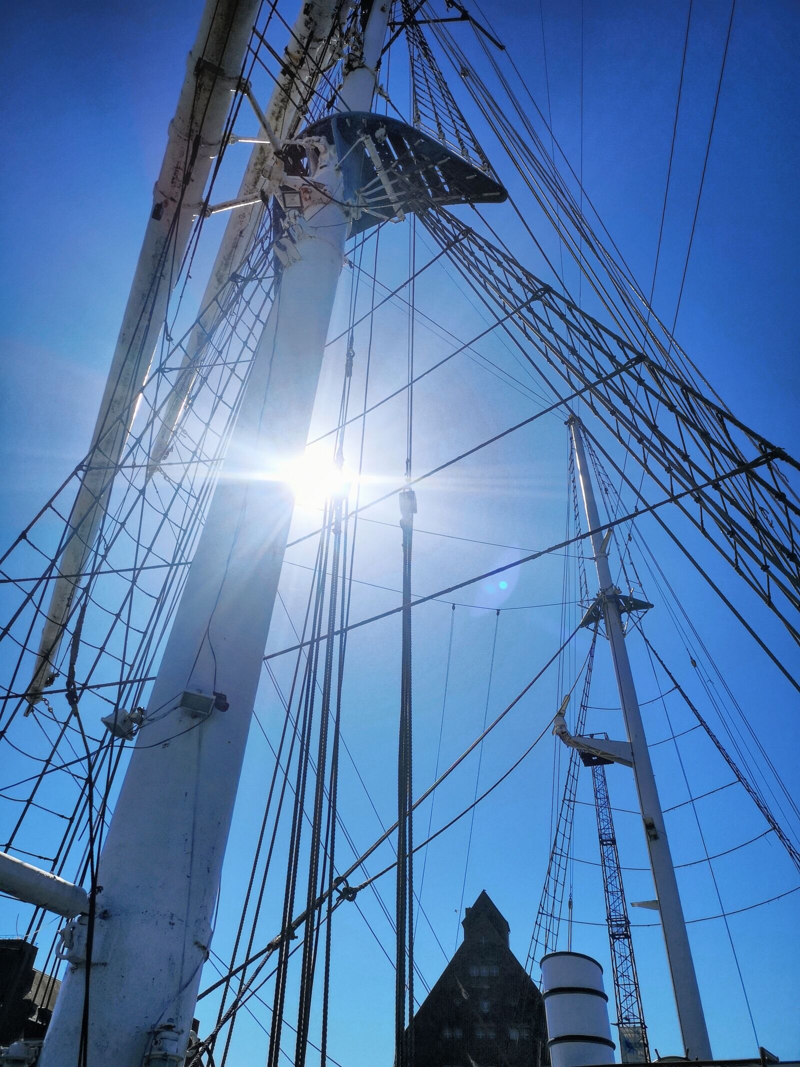 HUAWEI CLT-L29 sample photo. Sailing boat, rigging, sun photography