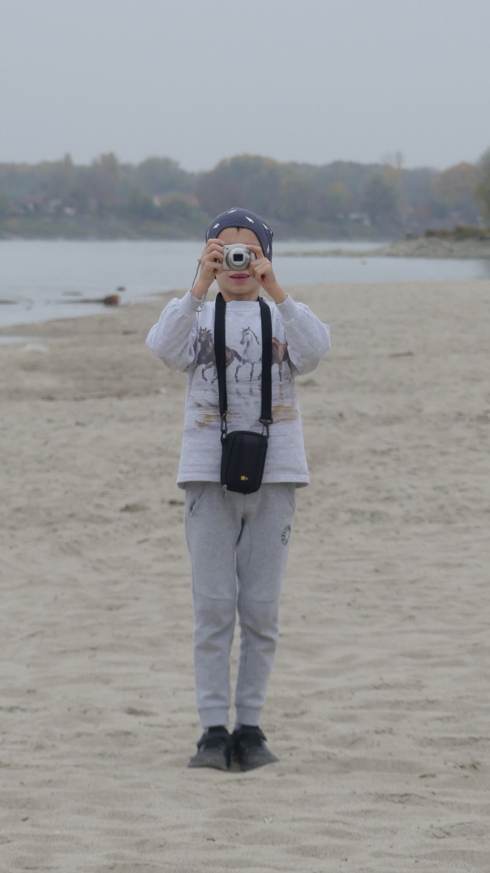 Panasonic Lumix DMC-FZ300 sample photo. Boy, nature, kids photography