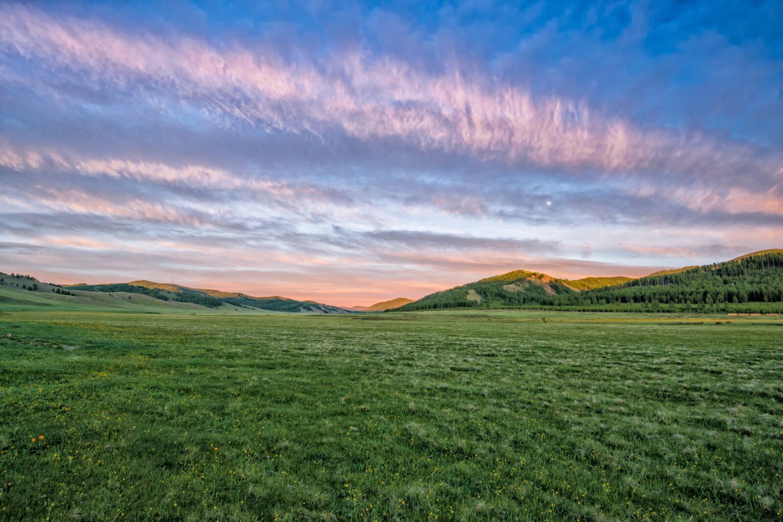 Nikon D800E sample photo. Evening, green valley, cloud photography
