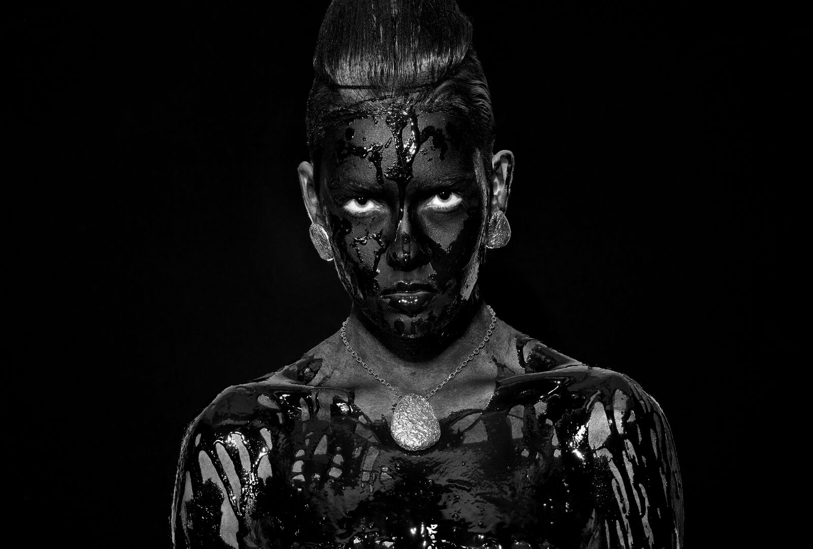 Sony Alpha DSLR-A850 sample photo. Black and white, portrait photography