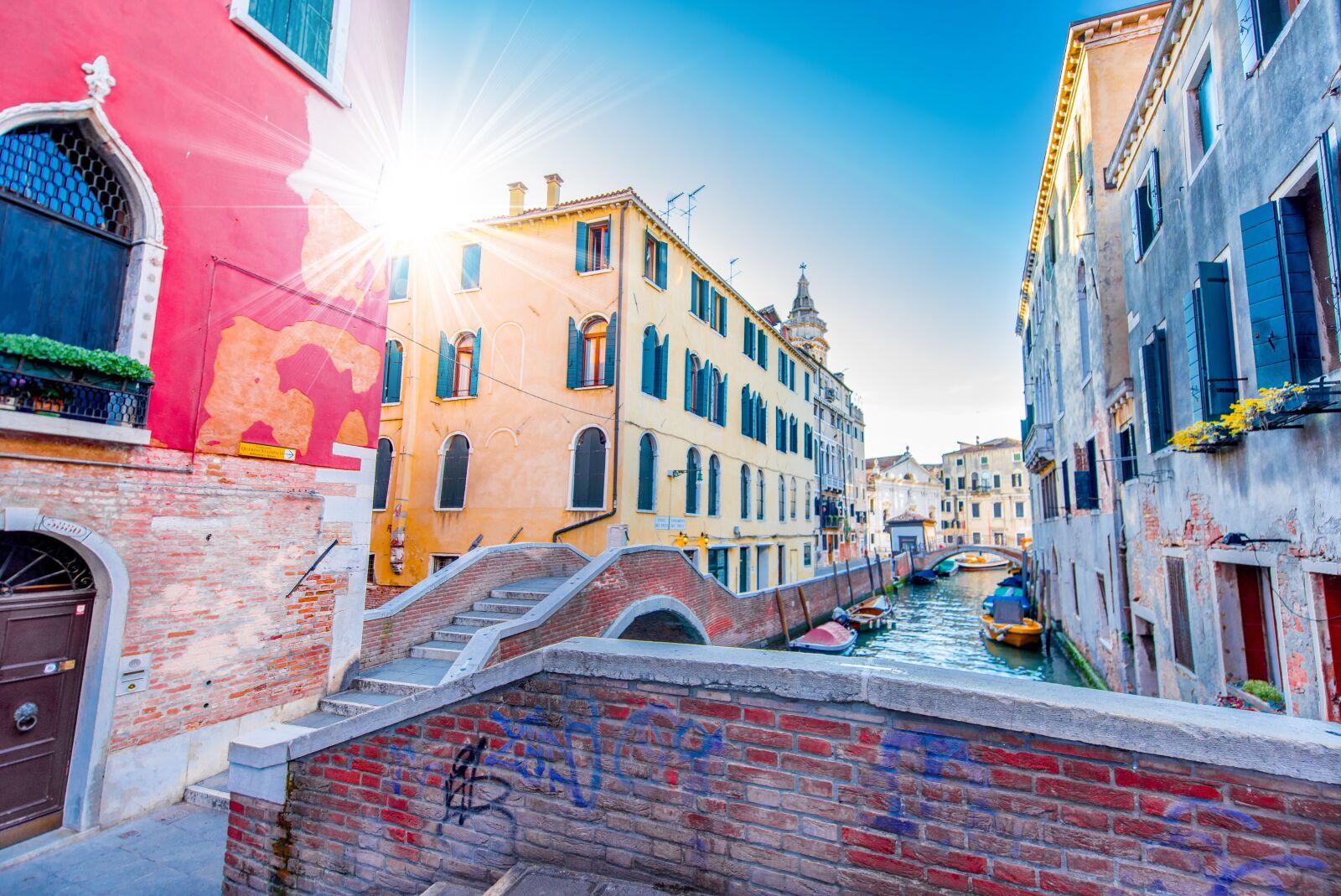 Nikon D810 sample photo. Venice, bridge, color photography