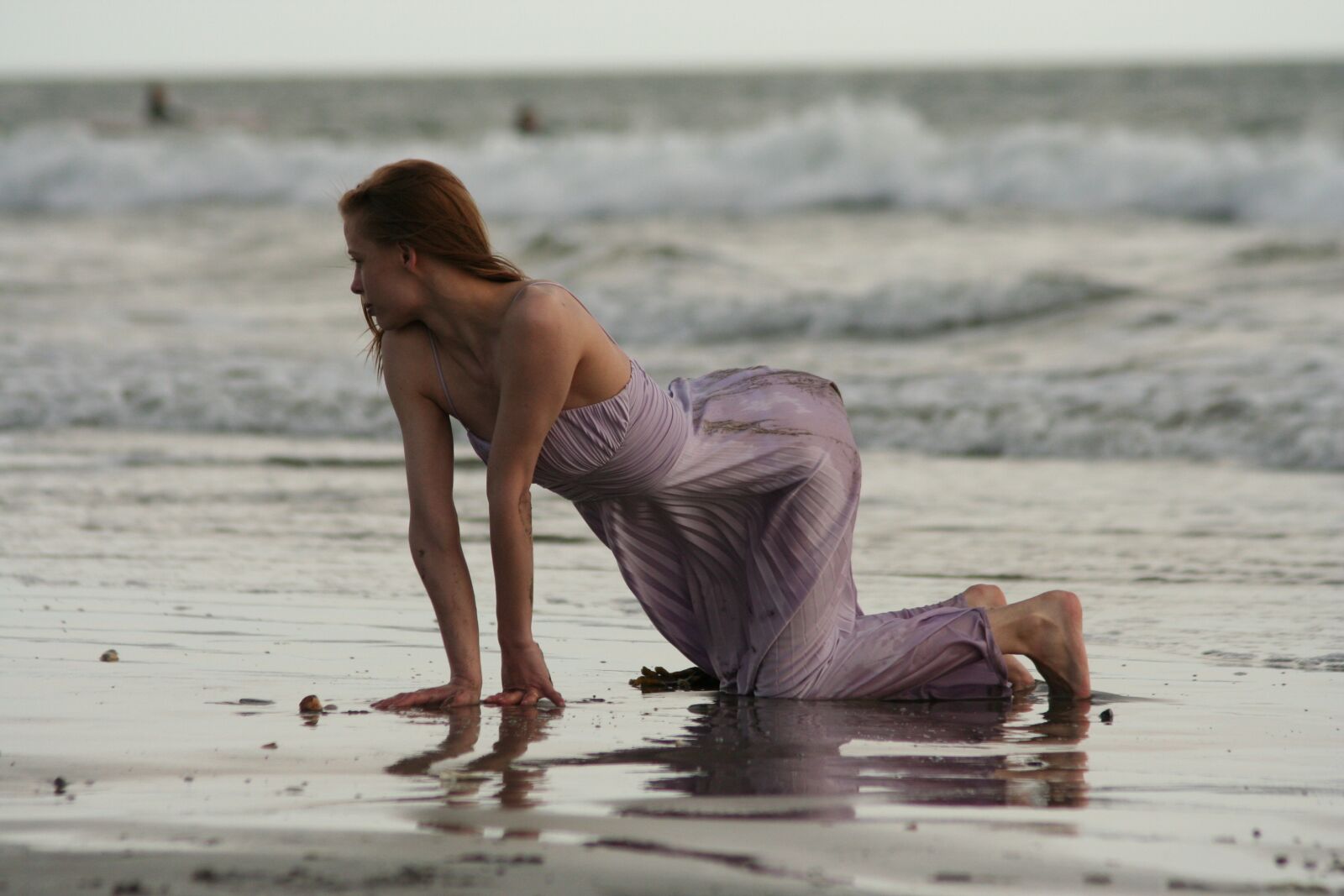 Canon EOS 350D (EOS Digital Rebel XT / EOS Kiss Digital N) sample photo. Beach, woman, dress photography