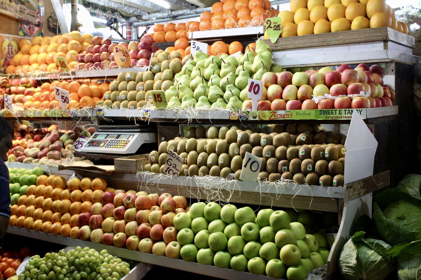Canon EOS 1200D (EOS Rebel T5 / EOS Kiss X70 / EOS Hi) sample photo. Market, fruits, food photography