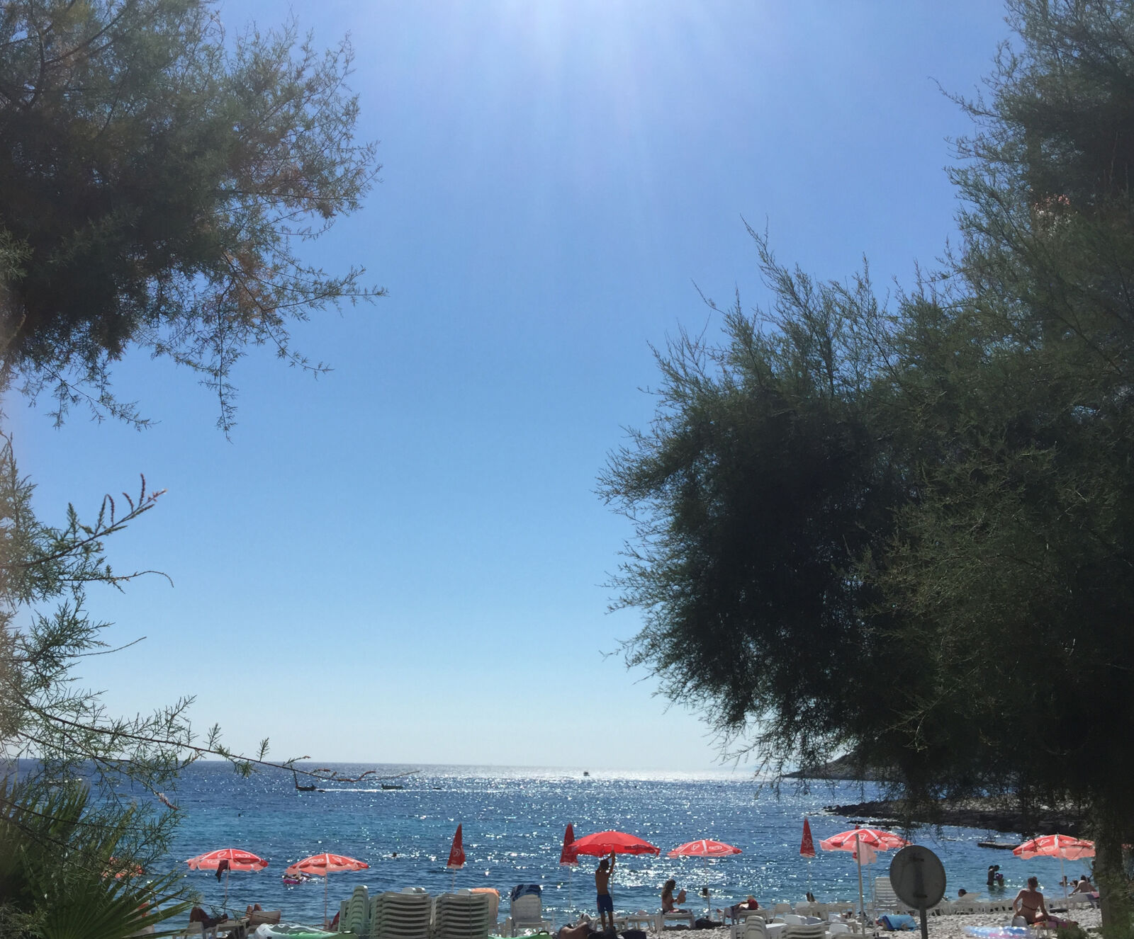 iPhone 6 Plus back camera 4.15mm f/2.2 sample photo. Beach, summer, sun photography