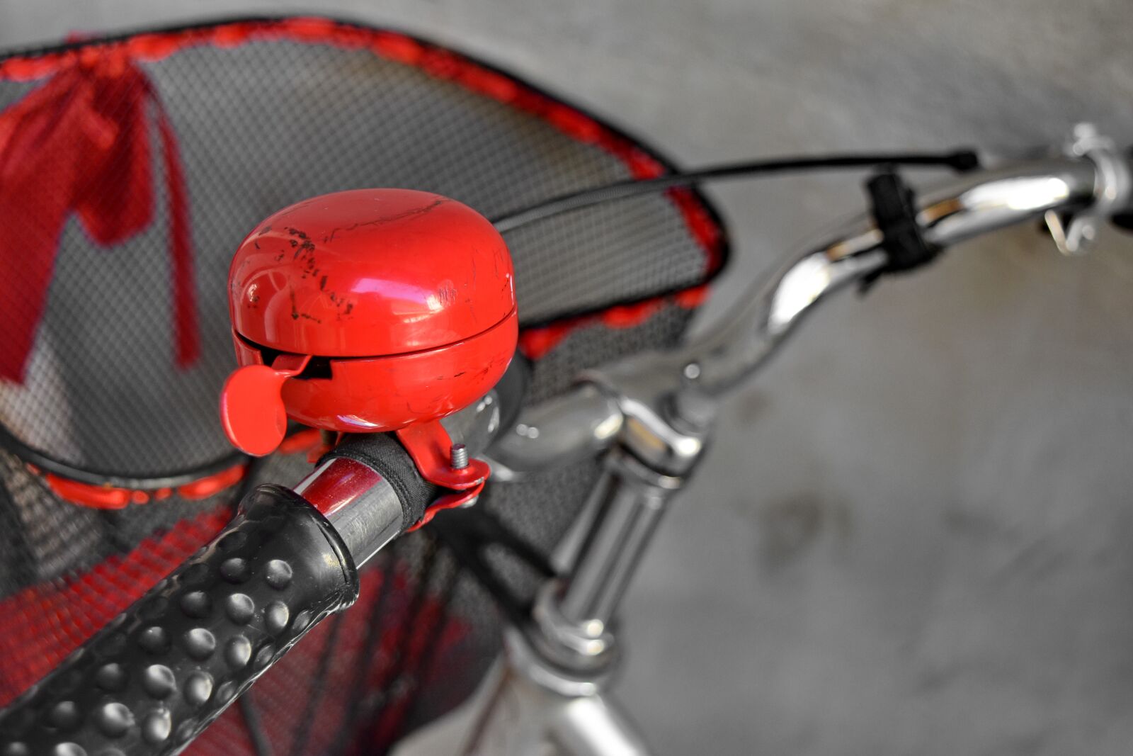 Nikon D5500 sample photo. Bell, nostalgia, red, steel photography