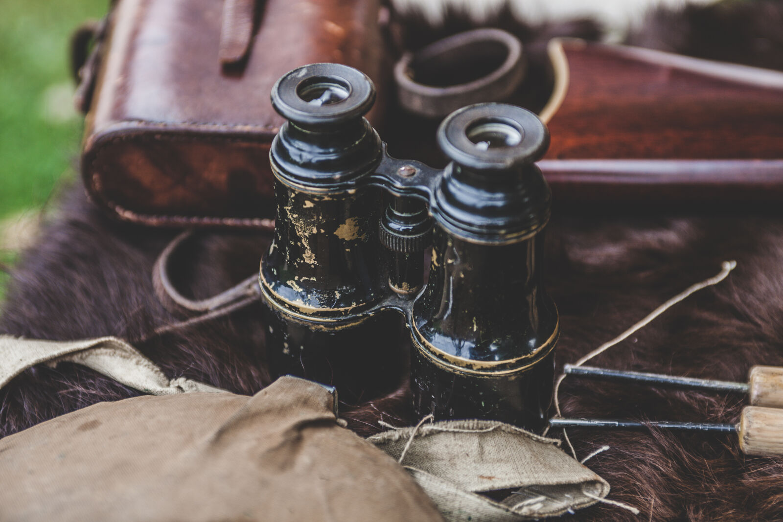 Canon EF 28-70mm f/2.8L USM sample photo. Brown, binoculars, on, brown photography