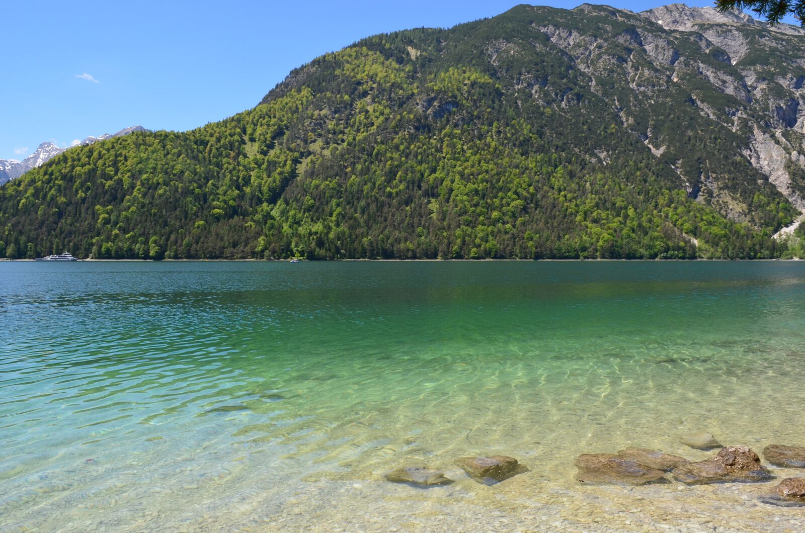Nikon D5100 sample photo. Achensee, clear water, mountains photography