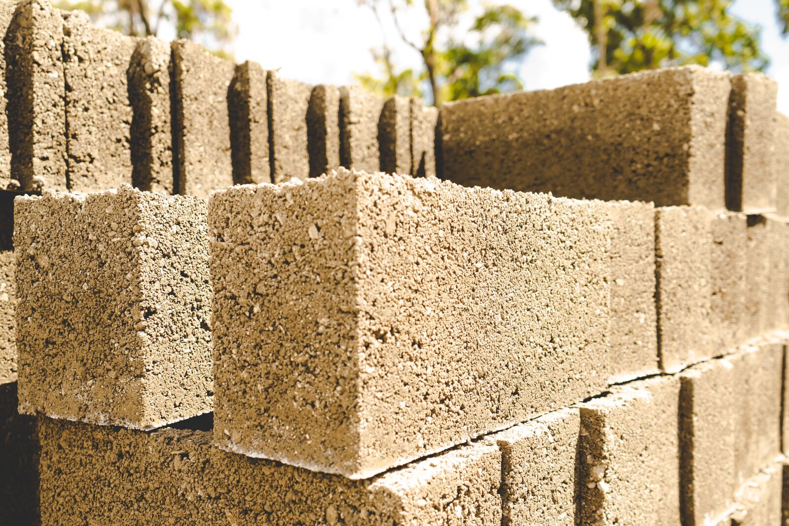 Sony a7 II + Sony FE 28-70mm F3.5-5.6 OSS sample photo. Blocks, building blocks, cement photography