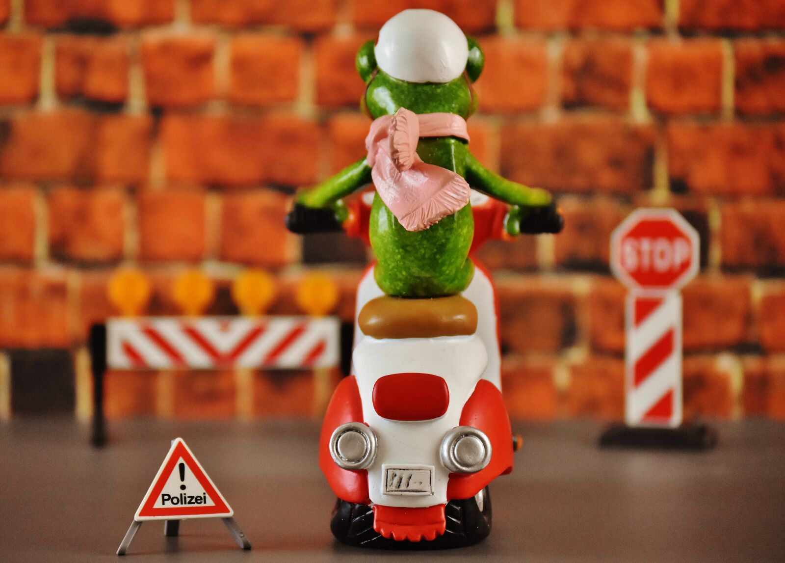 Nikon D7200 sample photo. Vespa, roller, police photography