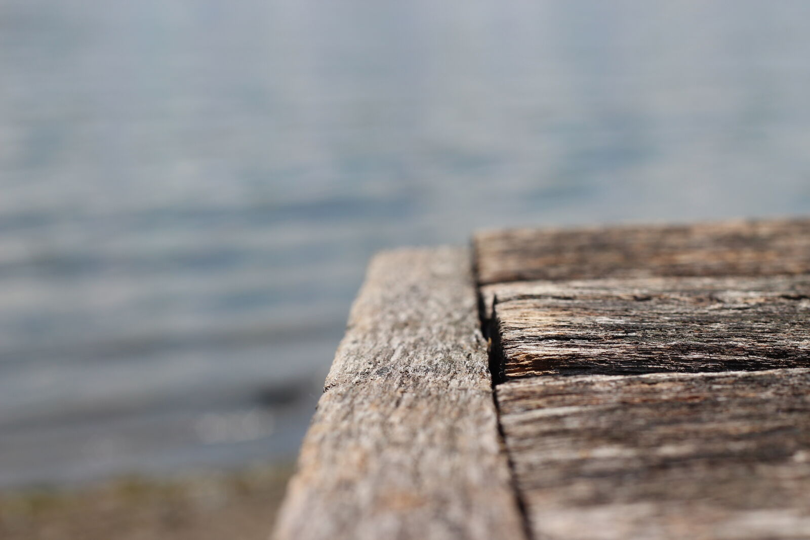 Canon EOS 600D (Rebel EOS T3i / EOS Kiss X5) sample photo. Bench, table, water, wood photography