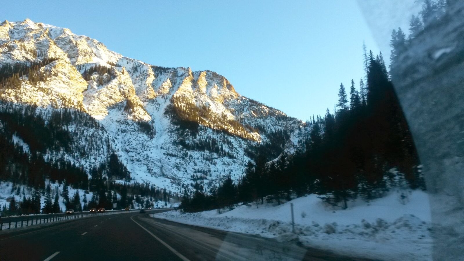 Samsung Galaxy S4 Mini sample photo. Mountains, snow photography