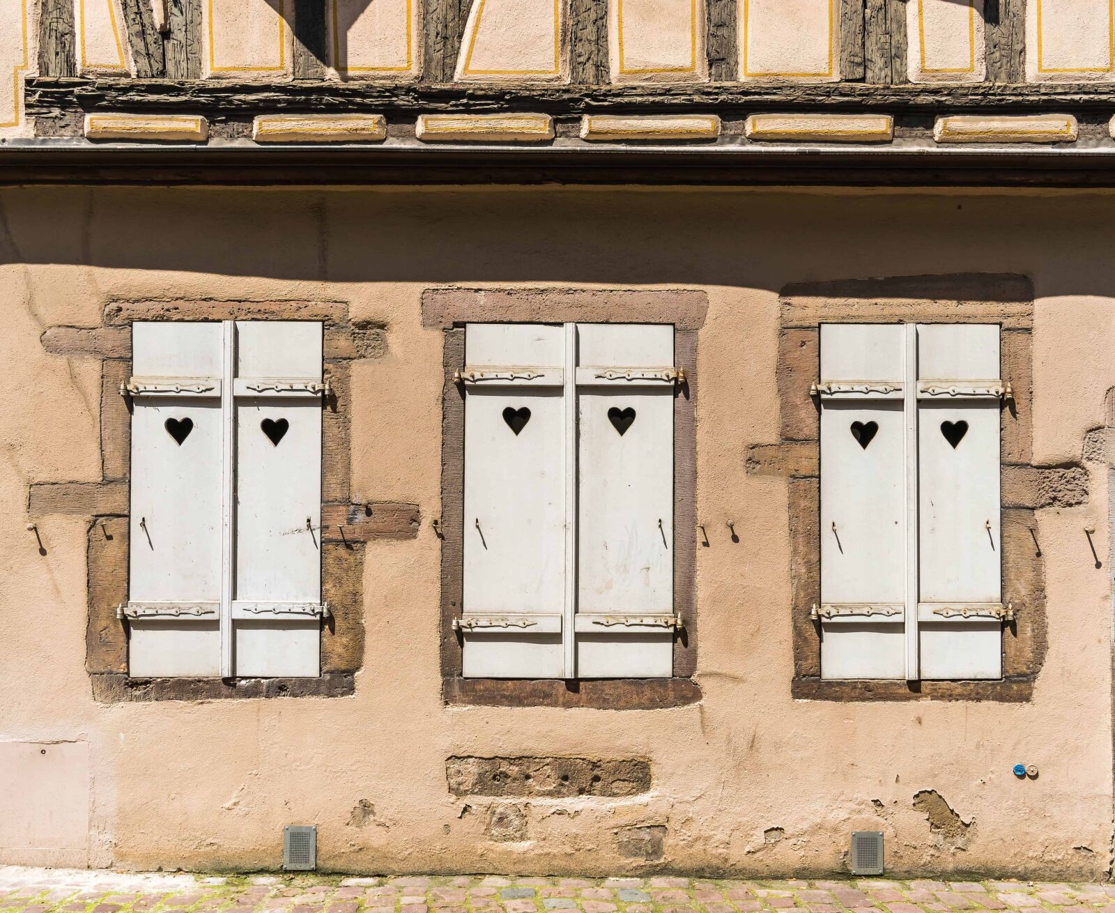 Nikon D3300 sample photo. Facade, architecture, house, old photography
