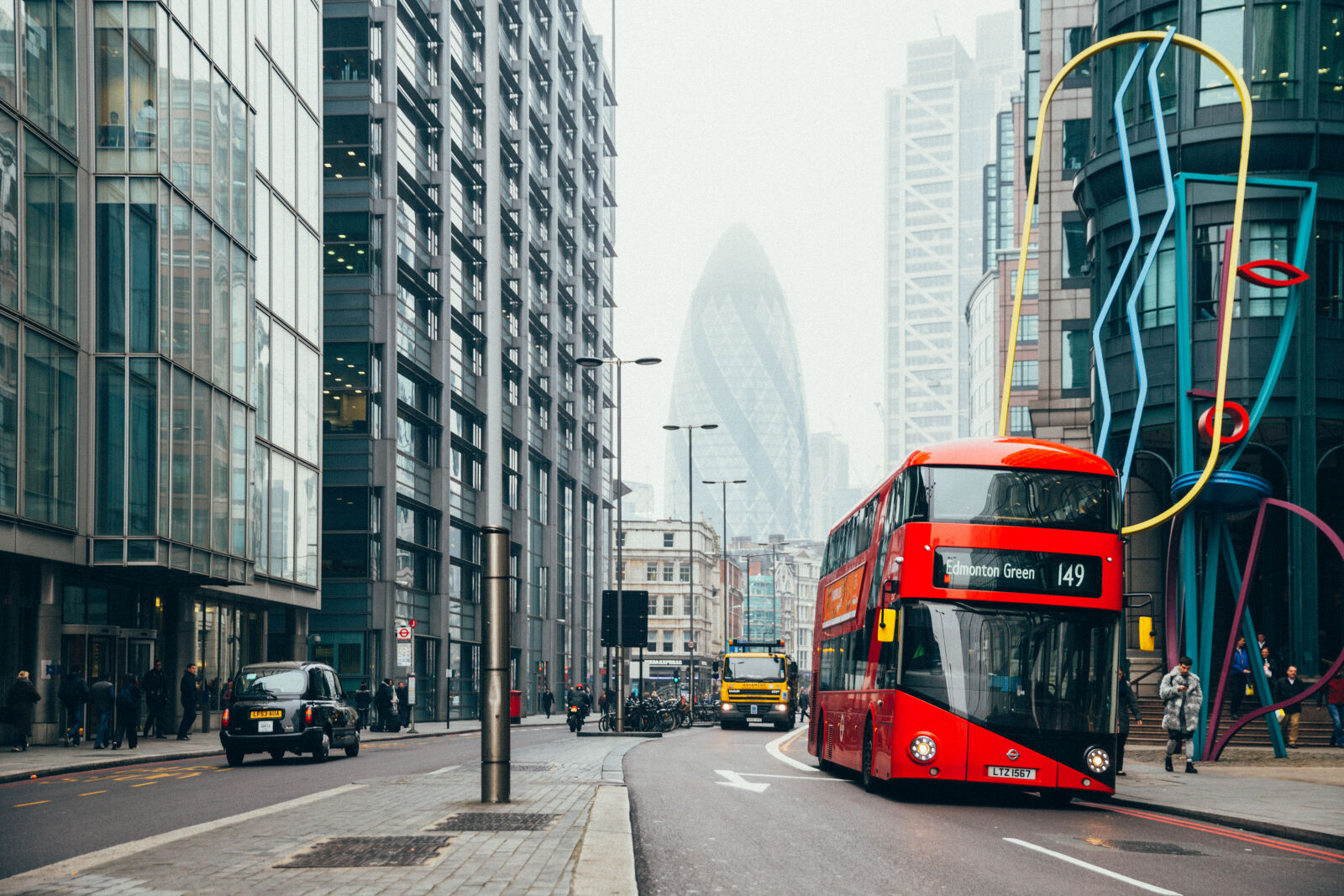 Canon EF 24-70mm F2.8L II USM sample photo. Architecture, buildings, bus, cars photography