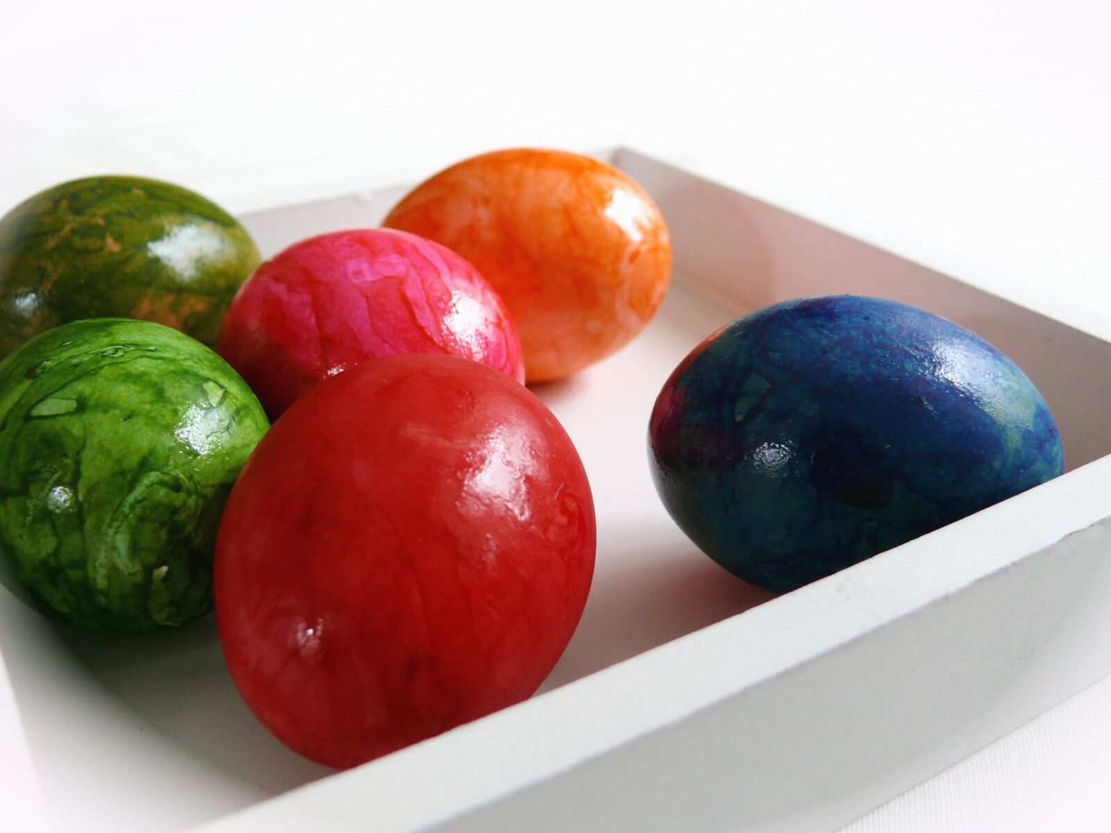 Panasonic DMC-FZ50 sample photo. Egg, easter, paint, color photography