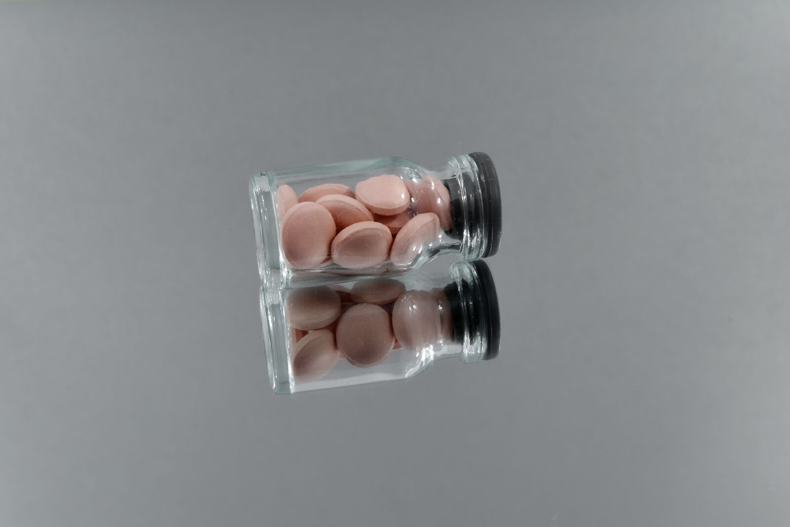 Nikon D5500 sample photo. Cure, jar, little, mirror photography