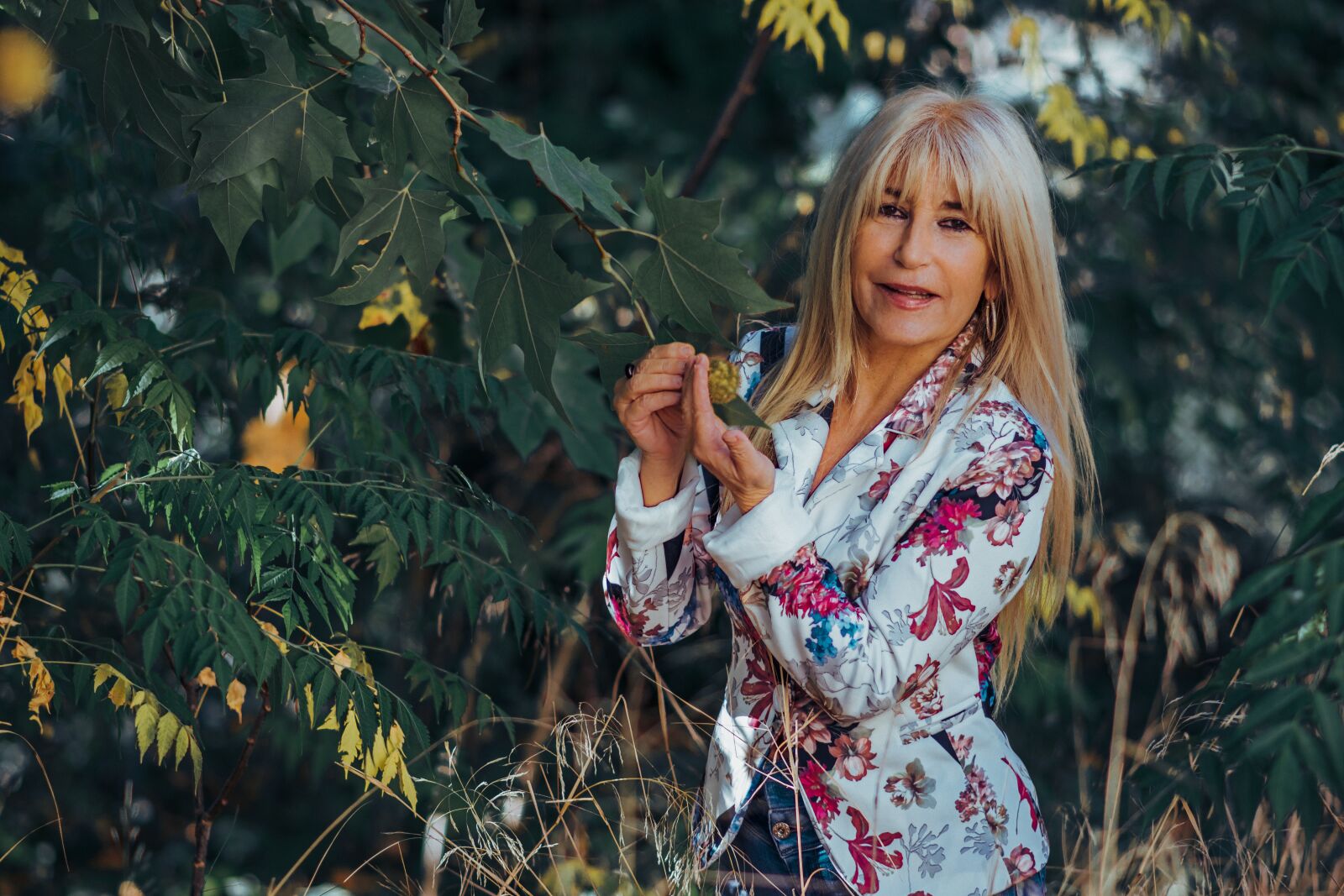 Nikon D5600 sample photo. Girl, hands, women photography