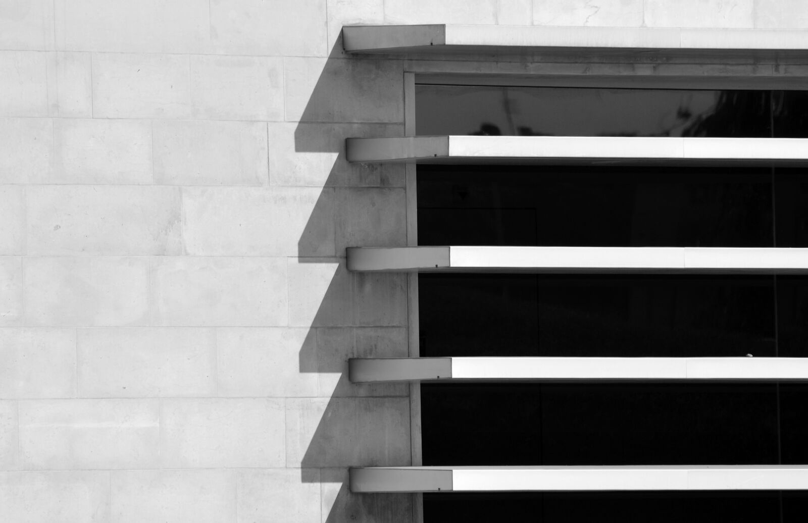 Nikon D7000 sample photo. Architecture, desktop, wall photography