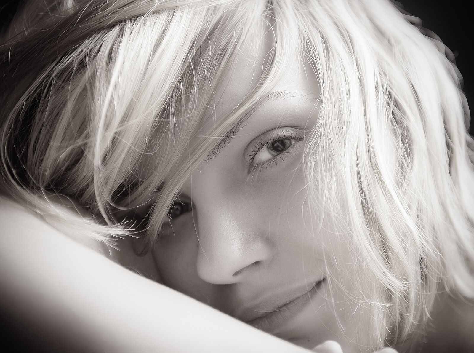 Nikon D700 sample photo. Fashion, blond, portrait photography
