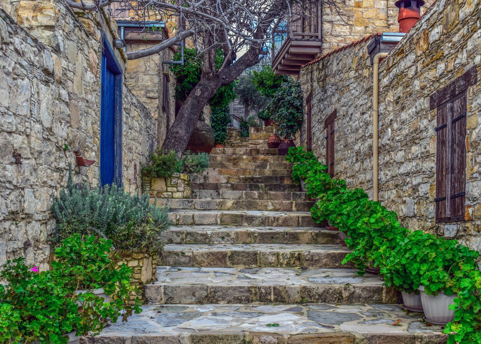 Nikon D3300 sample photo. Stairs, staircase, street photography