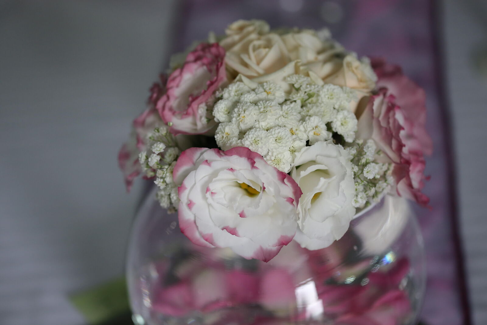 Canon EF 100mm F2.8 Macro USM sample photo. Vase, crystal, round, white photography