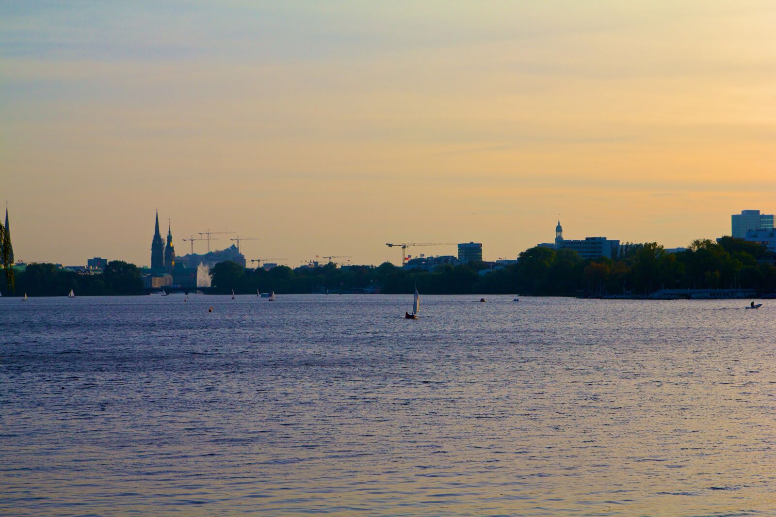 Canon EOS 60D sample photo. Hamburg, crane, alster photography