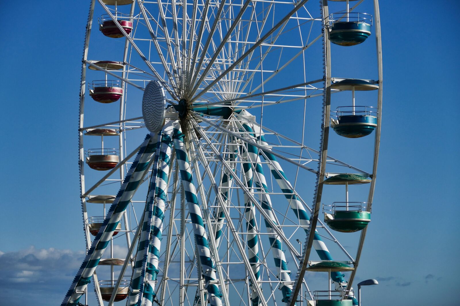 Panasonic Lumix DMC-FZ1000 sample photo. Ferris wheel, landmark, royan photography